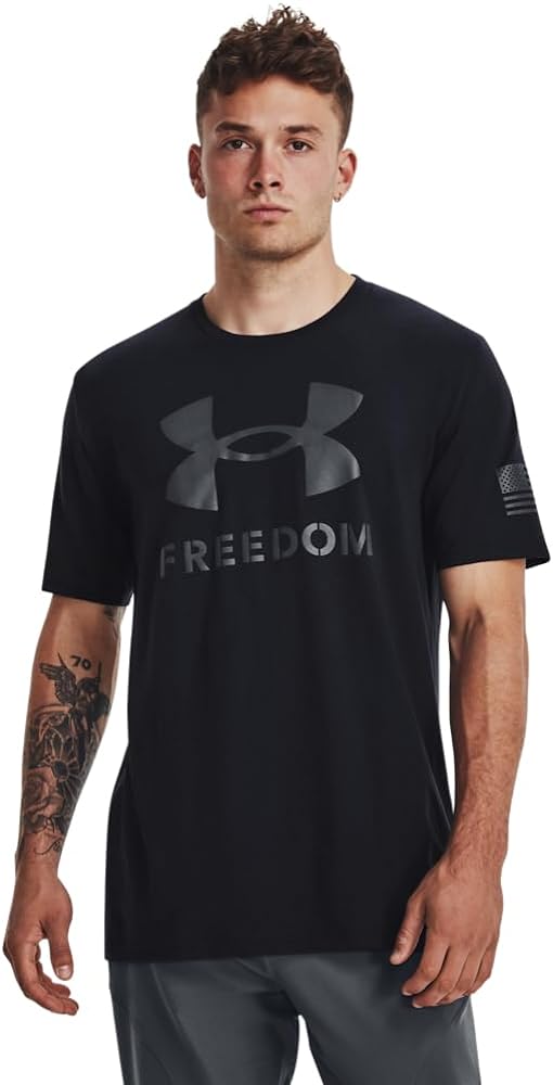 Under Armour Mens New Freedom Logo T-Shirt, (465) Dark Navy Blue / / Pitch Gray, Medium Tall