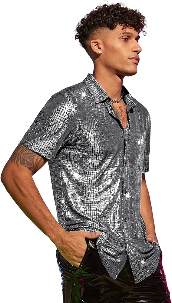 WDIRARA Men's Crocodile Pattern Metallic Button Front Short Sleeve Shirt Party Top